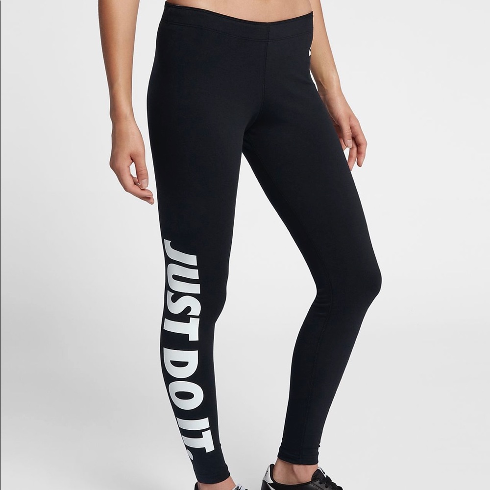 Brand New Nike Leg-A-See Leggings in Black